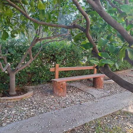 Leylands Yard * Agios Fokas (Laconia)