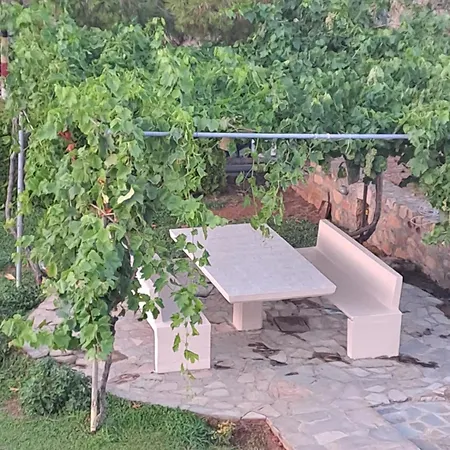 Leylands Yard Apartment Agios Fokas (Laconia)